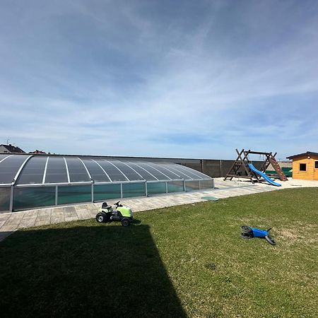 הוילה Slapy  House&Garden&Pool מראה חיצוני תמונה