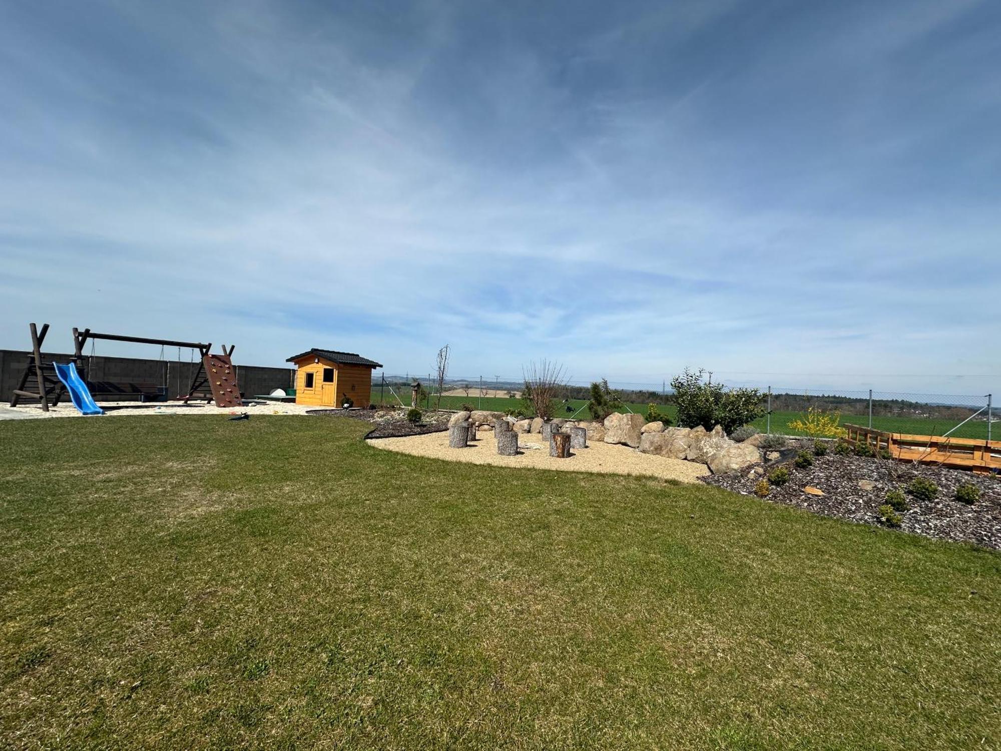 הוילה Slapy  House&Garden&Pool מראה חיצוני תמונה